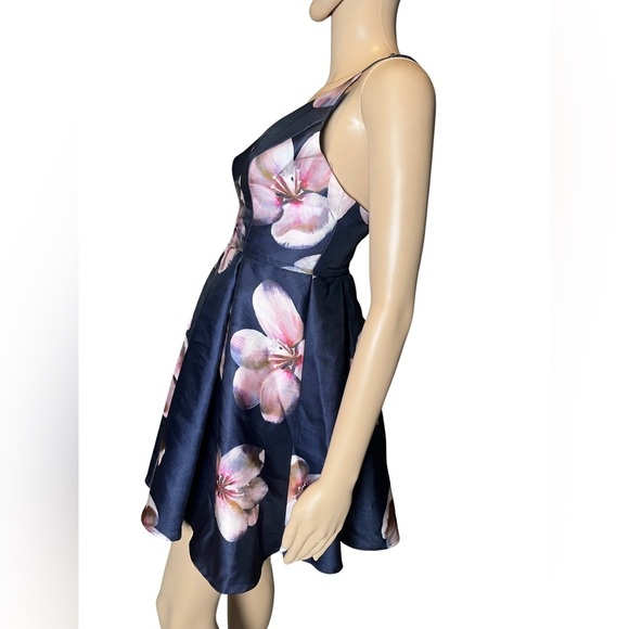 A'Gaci A'Gaci Navy Blue Floral Dress Cocktail Floral V-neck sleeveless Sz Small - Picture 6 of 9